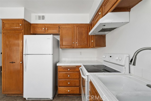 6150 Montecito Drive, Palm Springs CA: https://media.crmls.org/medias/f04e88fc-3cc9-422a-afaa-8a3b54b19e79.jpg