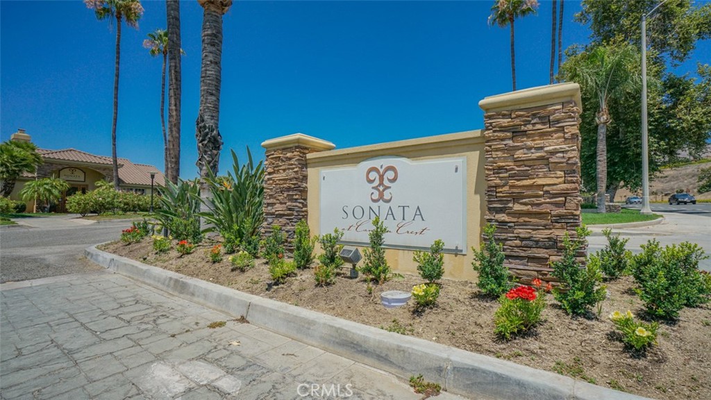 MLS #OC25159060 img 1