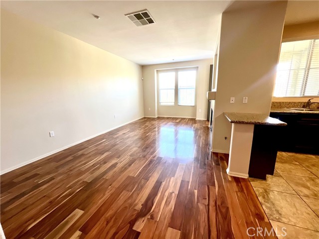Detail Gallery Image 8 of 35 For 30505 Canyon Hills Rd #2305,  Lake Elsinore,  CA 92532 - 2 Beds | 2/1 Baths