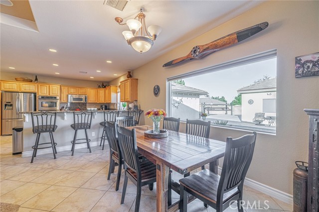 Image 11 of 72 For 2534 Desert Rose Drive
