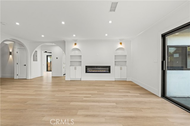 Detail Gallery Image 20 of 40 For 16243 Chatsworth St, Granada Hills,  CA 91344 - 3 Beds | 2 Baths
