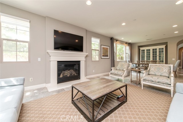 Detail Gallery Image 12 of 42 For 120 Tomato Springs, Irvine,  CA 92618 - 4 Beds | 3/1 Baths