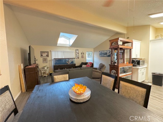 Detail Gallery Image 11 of 32 For 4901 Green River Rd #50,  Corona,  CA 92878 - 3 Beds | 2 Baths