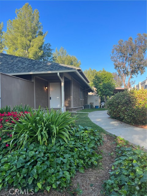 Front Image Thumbnail for CRSR25264140