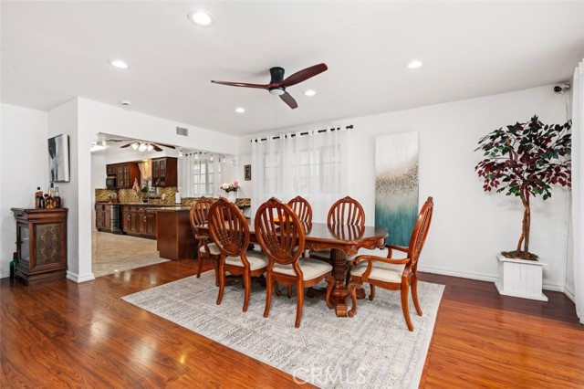 2415 Casa Grande Street, Pasadena CA: https://media.crmls.org/medias/f051d231-aeda-4a6f-9f53-7b04f1069c0d.jpg
