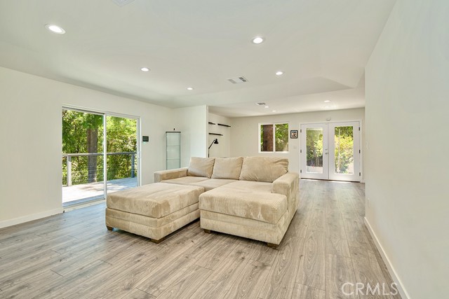10228 Sunland Boulevard, Sunland, CA, 91040 10228 Sunland Boulevard, Sunland, CA, 91040
