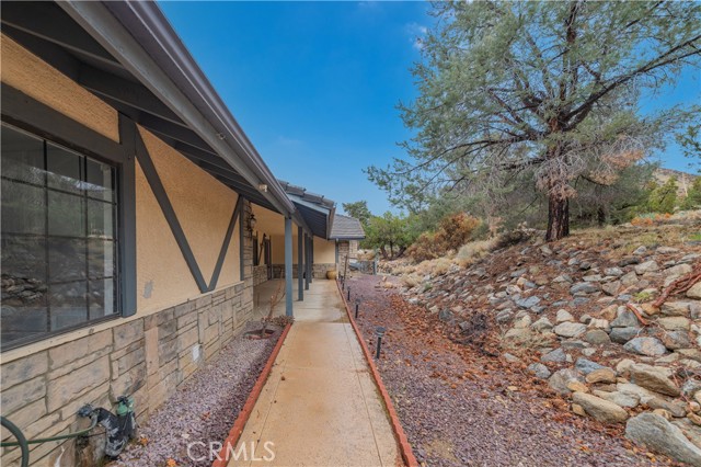 Detail Gallery Image 19 of 66 For 9539 Soledad, Pinon Hills,  CA 92372 - 4 Beds | 2/1 Baths