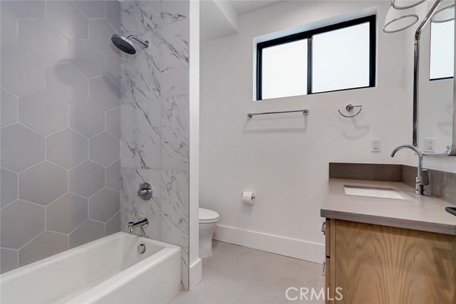 2621 Gates Avenue, Redondo Beach, California 90278, 4 Bedrooms Bedrooms, ,3 BathroomsBathrooms,Residential,Sold,Gates,PV23085381