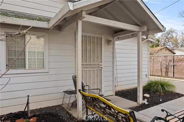 316 W Sacramento Avenue, Chico CA: https://media.crmls.org/medias/f05348c7-d5d7-4869-a519-288a67176de6.jpg