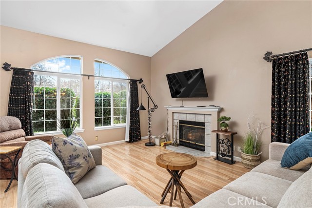 Detail Gallery Image 8 of 48 For 14 Knotts Glen Ct, Chico,  CA 95926 - 3 Beds | 2 Baths