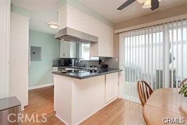 Detail Gallery Image 2 of 17 For 307 Acacia Avenue #C,  Fullerton,  CA 92831 - 2 Beds | 1 Baths