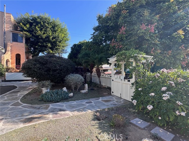 4115 S Carolina Street, San Pedro CA: https://media.crmls.org/medias/f05528cc-1026-4722-aea9-664c3fb55821.jpg
