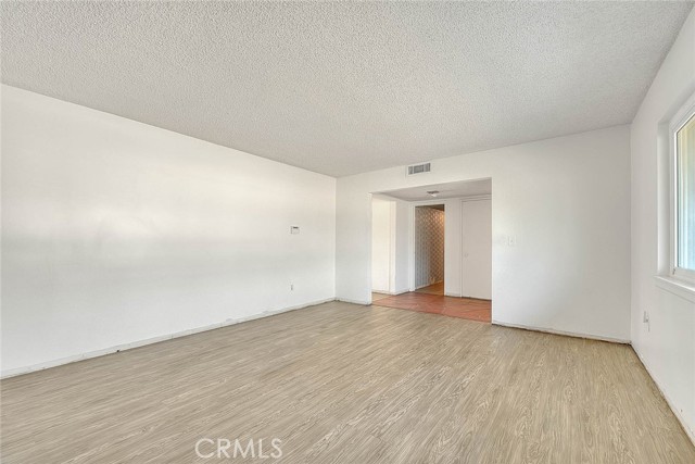 Detail Gallery Image 7 of 36 For 453 E Home St, Rialto,  CA 92376 - 3 Beds | 2 Baths