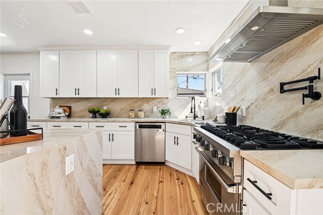 Detail Gallery Image 19 of 58 For 8454 Naylor Ave, Los Angeles,  CA 90045 - 3 Beds | 2 Baths