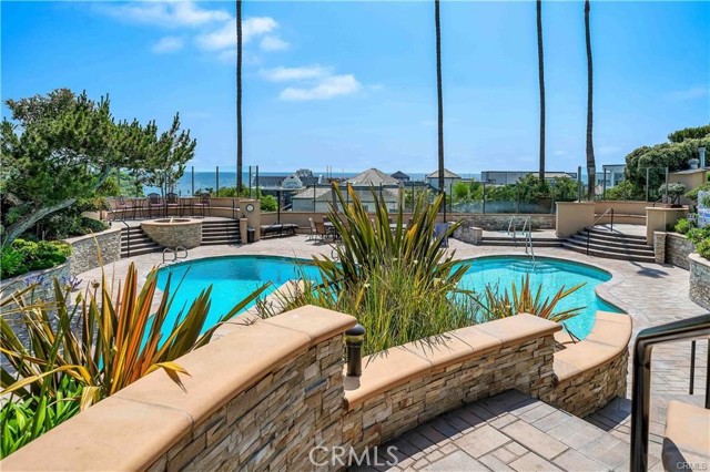 650 The Village, 212 photo 9