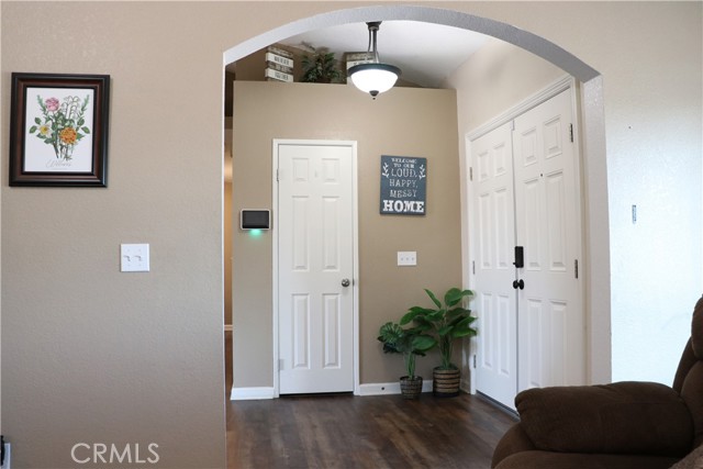 Detail Gallery Image 5 of 69 For 22310 Hurons Ave, Apple Valley,  CA 92307 - 3 Beds | 2 Baths