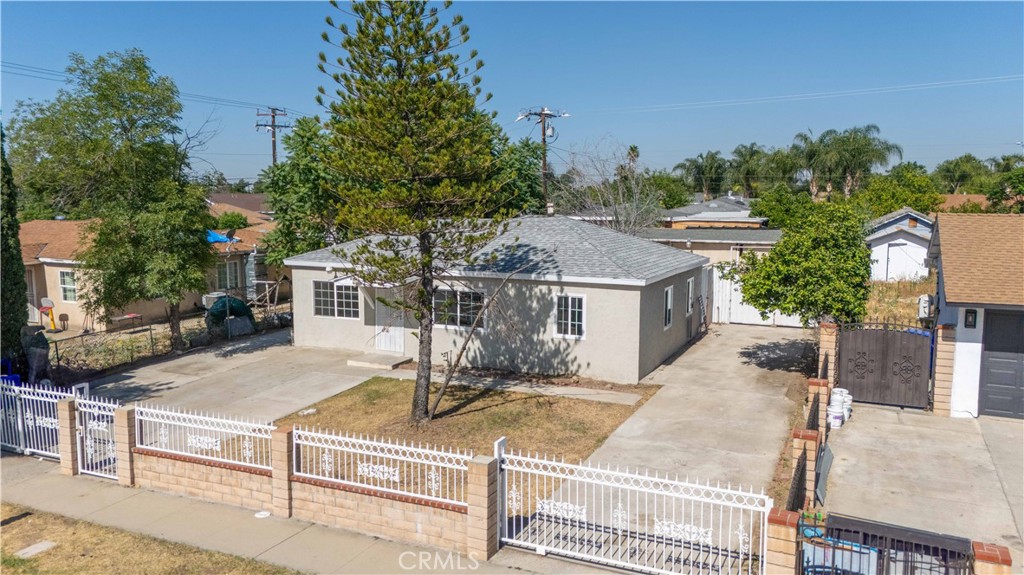 3010 Flores Street