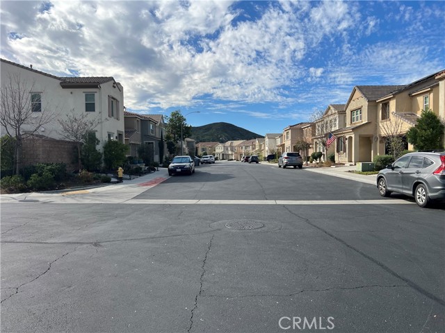 Detail Gallery Image 42 of 57 For 24464 Periwinkle, Lake Elsinore,  CA 92532 - 5 Beds | 3 Baths