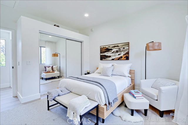 417 Bay Hill Drive, Newport Beach CA: https://media.crmls.org/medias/f059d871-20c5-493f-aaa0-d0c4fab6cabd.jpg