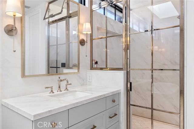 2428 The Strand, Hermosa Beach CA: https://media.crmls.org/medias/f059e012-82c0-4974-949d-2820a3a39562.jpg