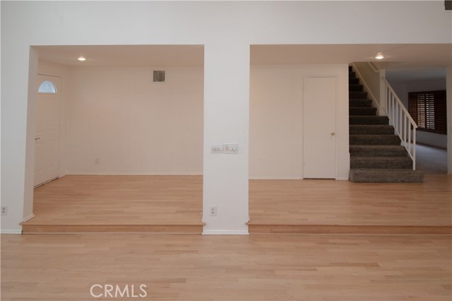 Detail Gallery Image 16 of 23 For 3117 S Linda, Santa Ana,  CA 92704 - 4 Beds | 3 Baths