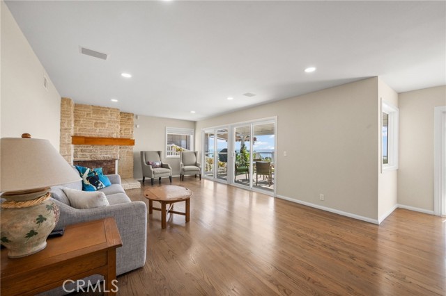 Detail Gallery Image 11 of 57 For 325 Heather Pl, Laguna Beach,  CA 92651 - 3 Beds | 2 Baths