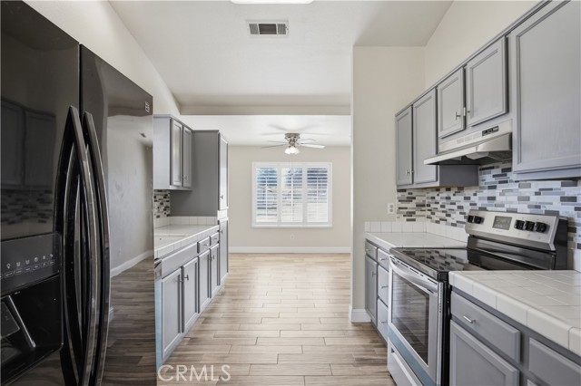 Detail Gallery Image 10 of 43 For 1896 Catalina Ct, Atwater,  CA 95301 - 3 Beds | 2 Baths