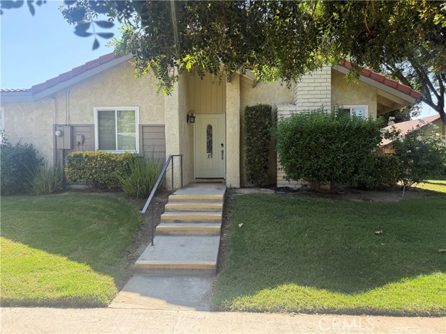 Detail Gallery Image 1 of 17 For 11499 Benton St, Loma Linda,  CA 92354 - 4 Beds | 2 Baths