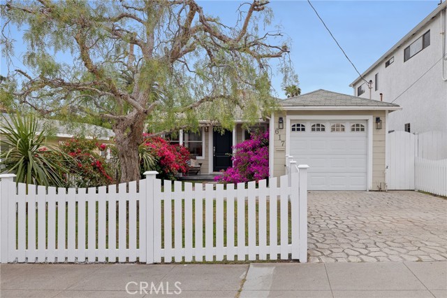 617 Beryl Street, Redondo Beach, California 90277, 2 Bedrooms Bedrooms, ,1 BathroomBathrooms,Residential,Sold,Beryl,SB23099666