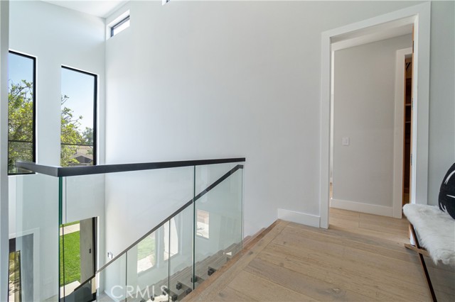 Detail Gallery Image 27 of 65 For 10943 Pickford Way, Culver City,  CA 90230 - 5 Beds | 4/1 Baths