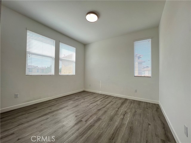Detail Gallery Image 11 of 17 For 4917 S Avocado Trl, Ontario,  CA 91762 - 5 Beds | 4 Baths
