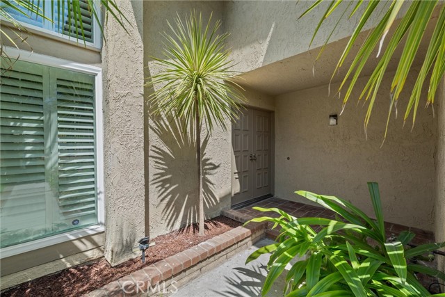 24101 Cindy Lane, Lake Forest CA: https://media.crmls.org/medias/f05c6e47-061b-4ec7-8a69-3f907efc380f.jpg