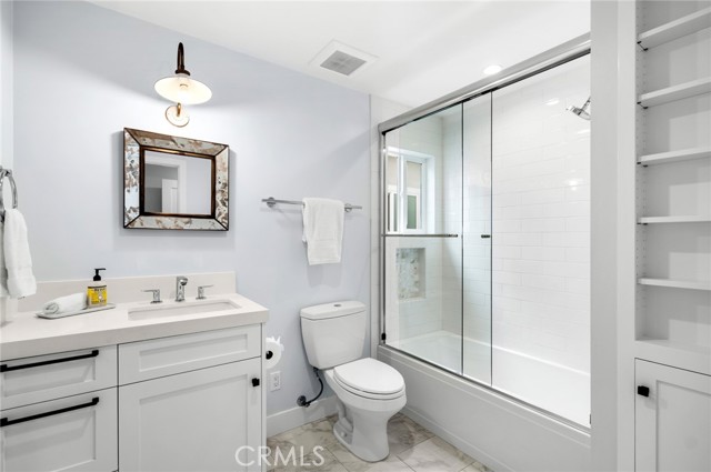 109 Onyx Avenue, Newport Beach CA: https://media.crmls.org/medias/f05d120a-09ec-42c2-be60-ce135f798f01.jpg