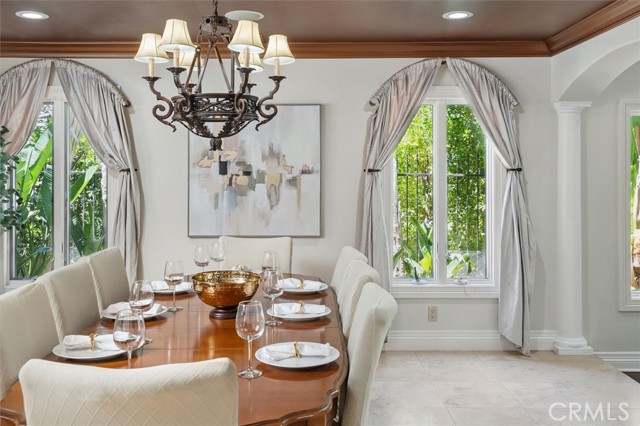 Detail Gallery Image 18 of 75 For 25132 Barnhill Rd, Saugus,  CA 91350 - 6 Beds | 6 Baths