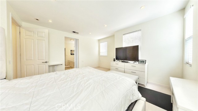 Detail Gallery Image 37 of 48 For 644 Milford, Los Angeles,  CA 90042 - 4 Beds | 3/1 Baths