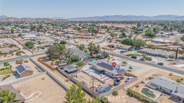 13546 Rincon Road, Apple Valley CA: https://media.crmls.org/medias/f05e3b19-981f-4e88-9b77-0fcffae2a2e2.jpg