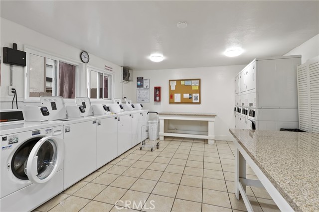 Detail Gallery Image 24 of 26 For 1094 Cabrillo Park a,  Santa Ana,  CA 92701 - 2 Beds | 1/1 Baths