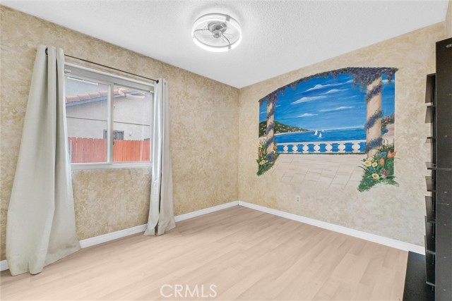 Detail Gallery Image 14 of 28 For 3901 San Lorenzo River, Ontario,  CA 91761 - 4 Beds | 2 Baths