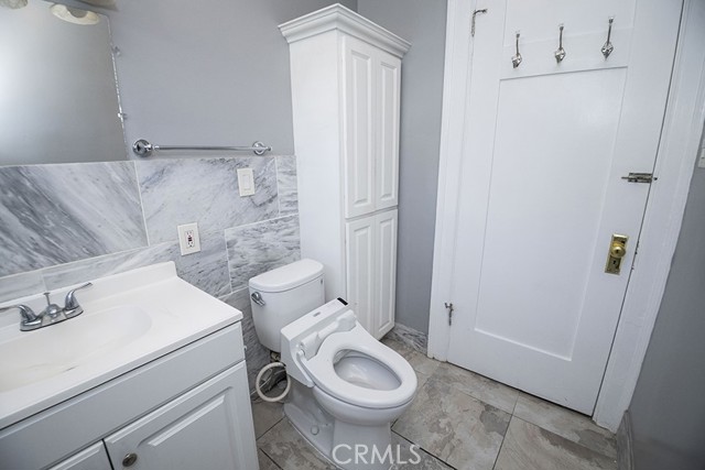 Detail Gallery Image 26 of 34 For 11343 Missouri Ave, Los Angeles,  CA 90025 - 4 Beds | 3 Baths