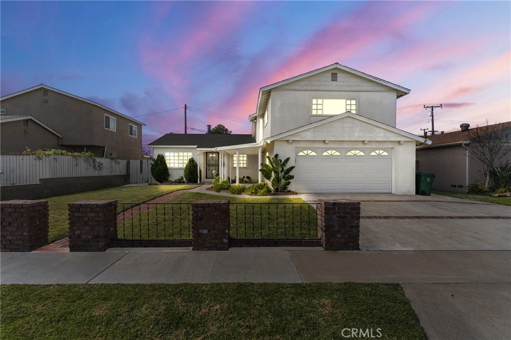 16471 Galaxy Drive, Westminster, CA 92683