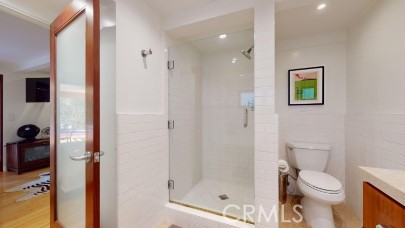 Detail Gallery Image 22 of 33 For 3205 Bayview Dr, Manhattan Beach,  CA 90266 - 3 Beds | 3 Baths