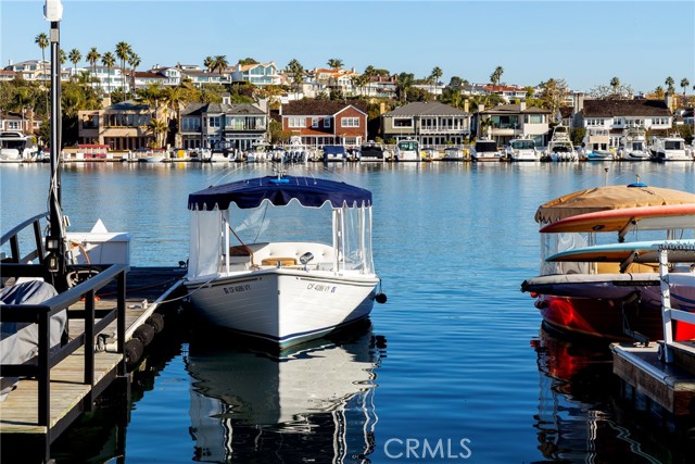 Detail Gallery Image 5 of 63 For 704 via Lido Nord, Newport Beach,  CA 92663 - 4 Beds | 4/1 Baths