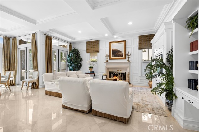 7 Vista Luci, Newport Coast CA: https://media.crmls.org/medias/f061cf3a-89c4-442c-99b1-9df8f8378366.jpg