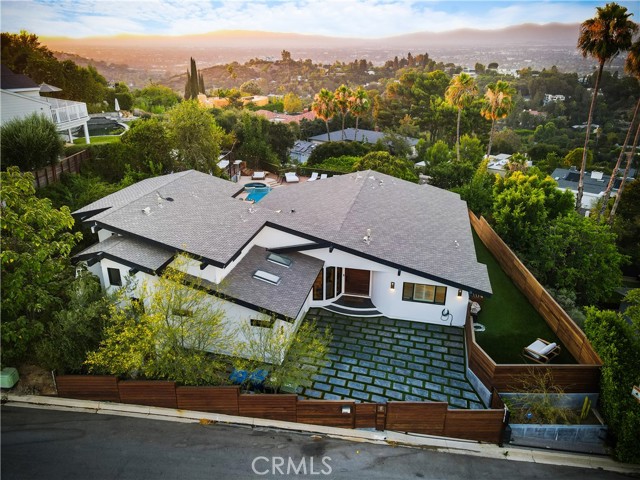 11308 Dona Teresa Dr, Studio City CA: https://media.crmls.org/medias/f0624c14-bf49-4459-985b-d1e50078ab63.jpg