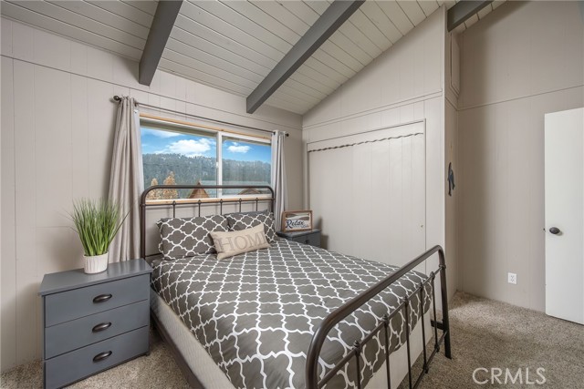 Detail Gallery Image 18 of 44 For 39054 Bayview Ln, Big Bear Lake,  CA 92315 - 3 Beds | 1/1 Baths