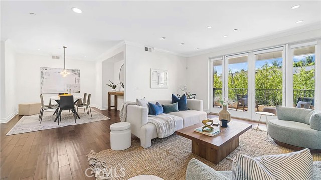 Detail Gallery Image 6 of 33 For 12050 Guerin St #303,  Studio City,  CA 91604 - 3 Beds | 2/1 Baths