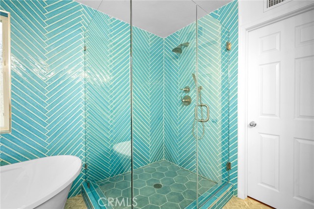 27 Silver Forest Court, Azusa CA: https://media.crmls.org/medias/f0637433-4976-47c2-974e-ac4429994d20.jpg