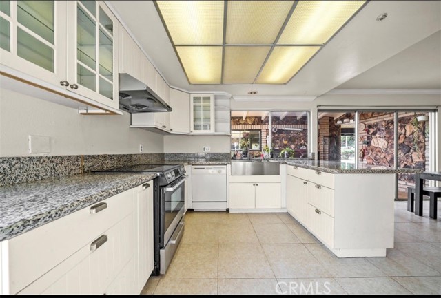 Front Image Thumbnail for CRWS26067039