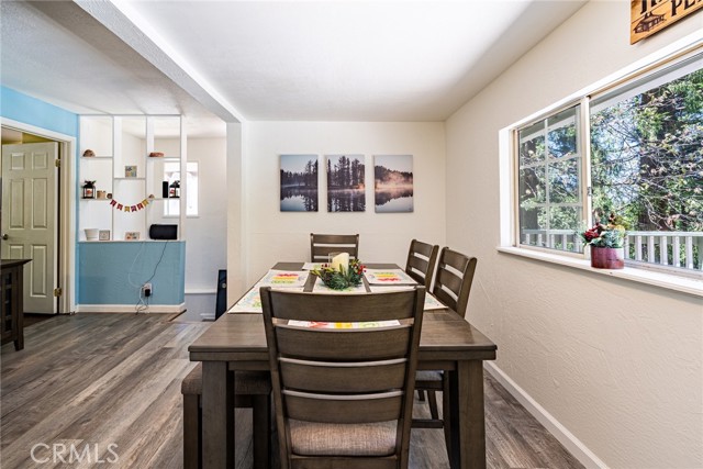 23120 Sycamore Lane, Crestline CA: https://media.crmls.org/medias/f0638f2b-e51a-4217-8886-a1ee35a30da2.jpg