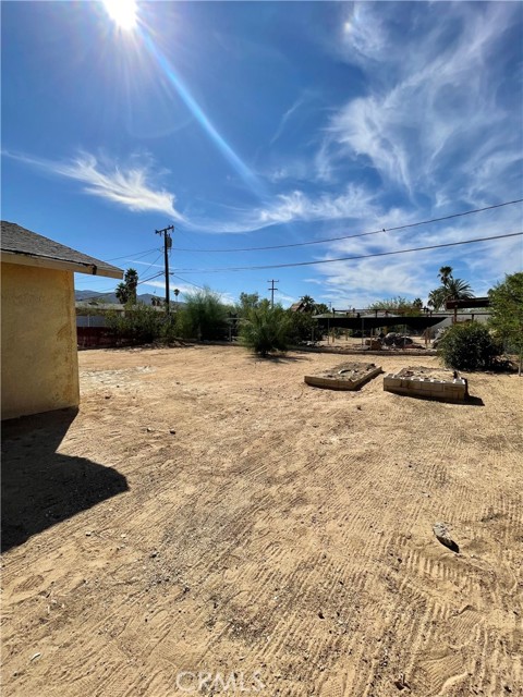 Detail Gallery Image 15 of 16 For 5932 La Buena Tierra Ave, Twentynine Palms,  CA 92277 - 3 Beds | 2 Baths